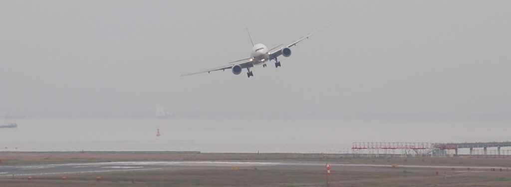 Crazy Missed Approach During a Training Flight at Nagoya Centrair Today