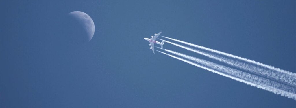 How Fast Do Passenger Planes Fly?