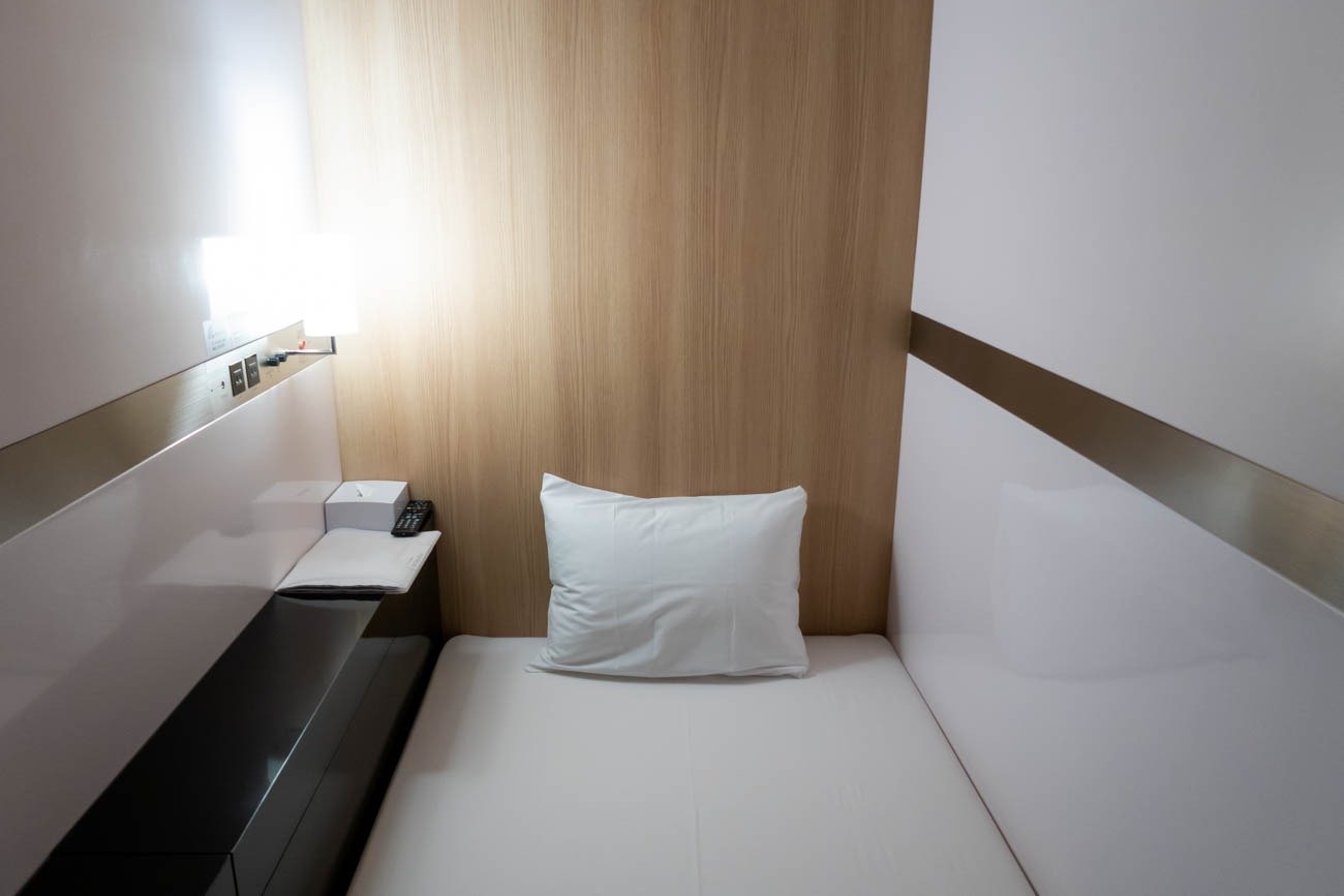 Review: First Cabin Kansai Airport (Capsule Hotel) - KN ...