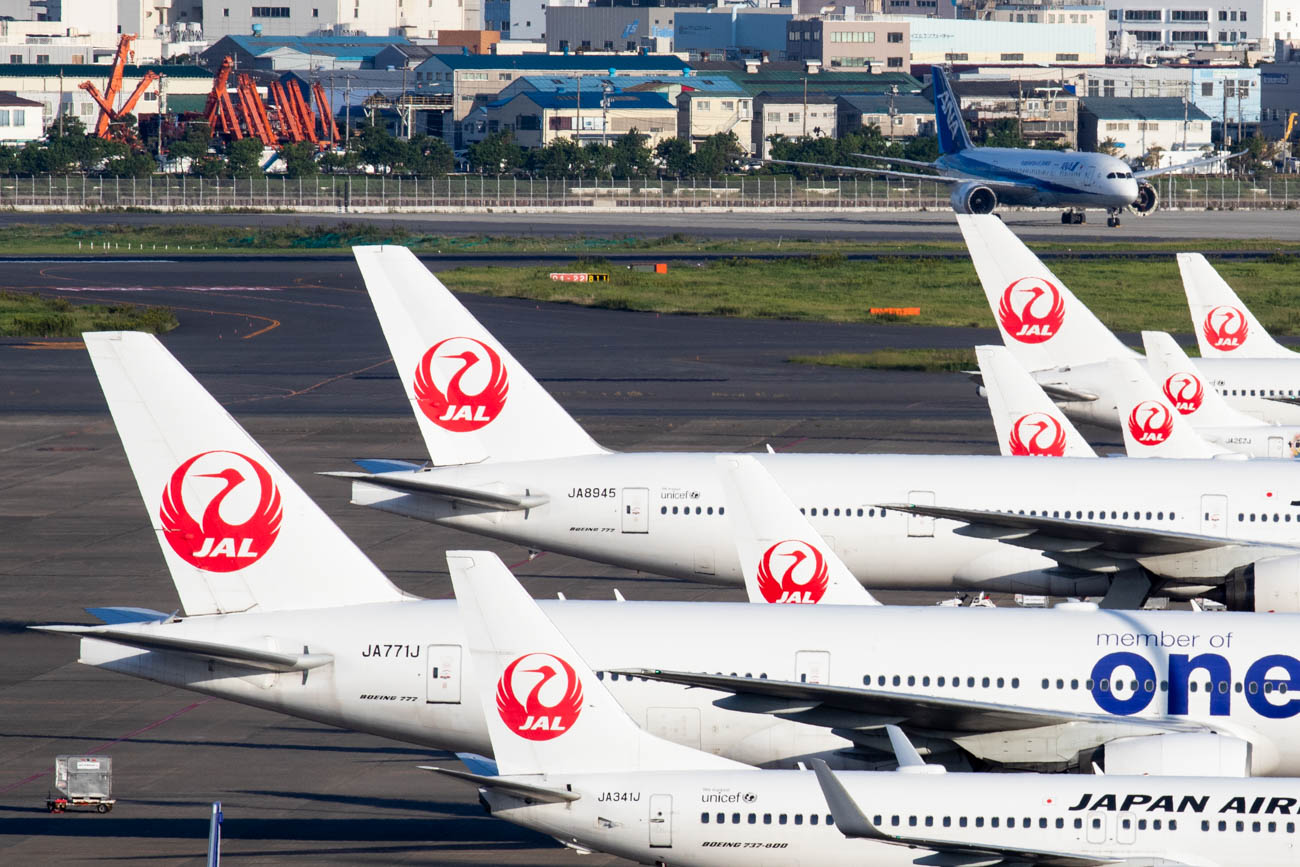 JAL's Domestic Traffic Increased
