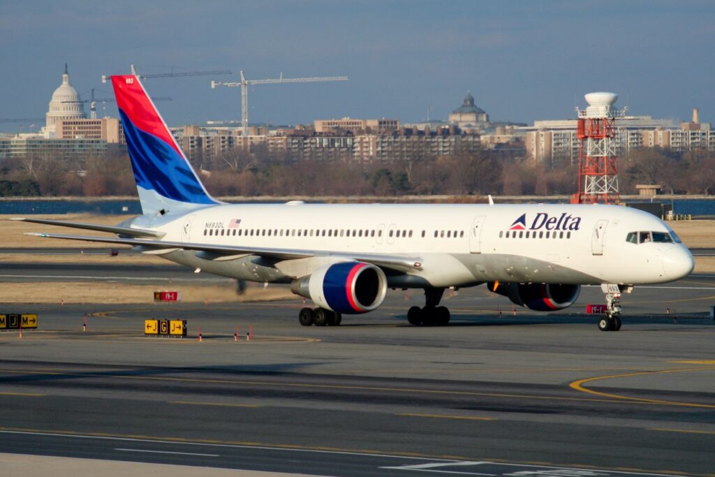 Boeing 737 vs. 757: How Do They Compare? - KN Aviation