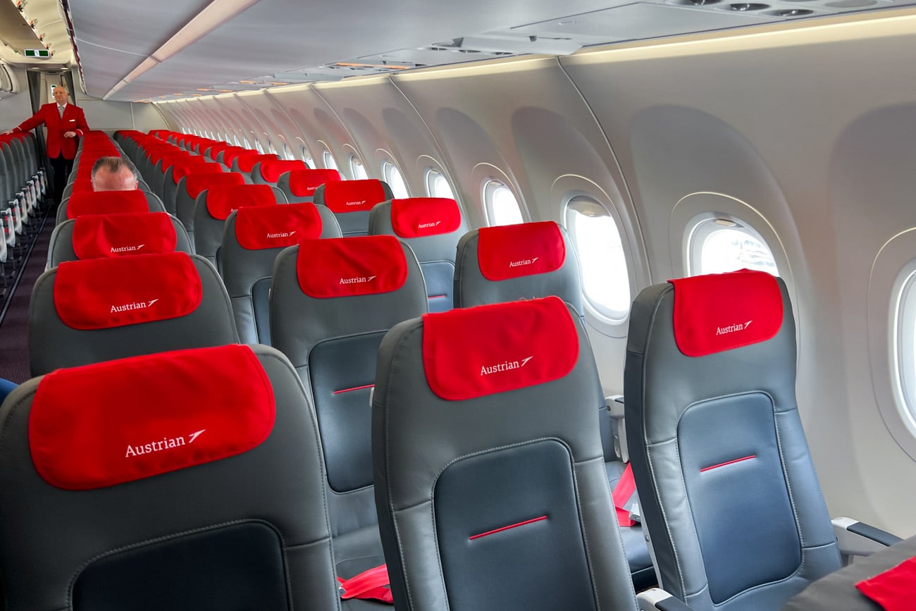 kn-aviation-flight-lounge-reviews-plane-spotting-guides-and-more