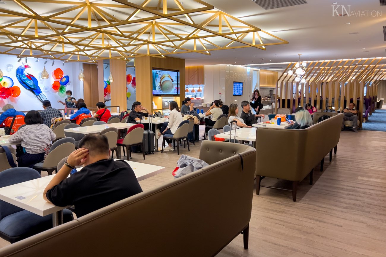 Oriental Club Lounge Dining Area
