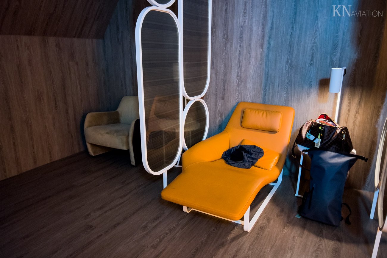 Oriental Club Lounge Sleeping Room