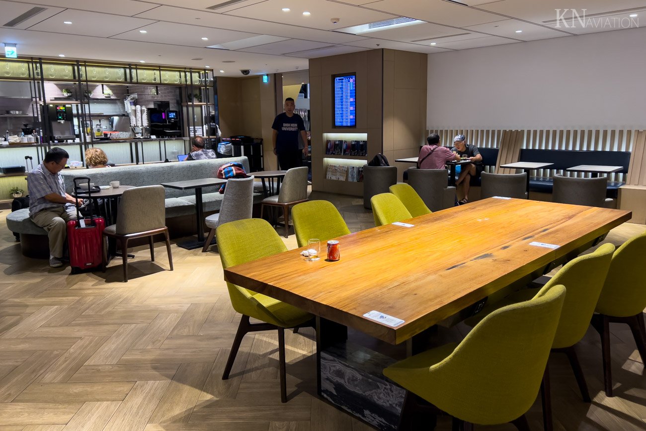 Plaza Premium Lounge (Zone A) Taipei Dining Area