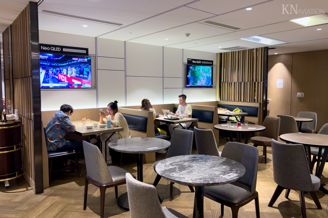 Plaza Premium Lounge (Zone A) Taipei Dining Area