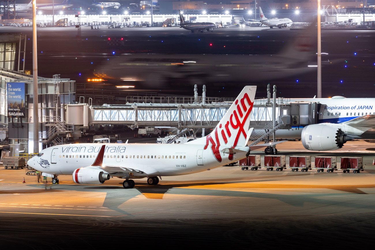 Virgin Australia 737-700 in Tokyo