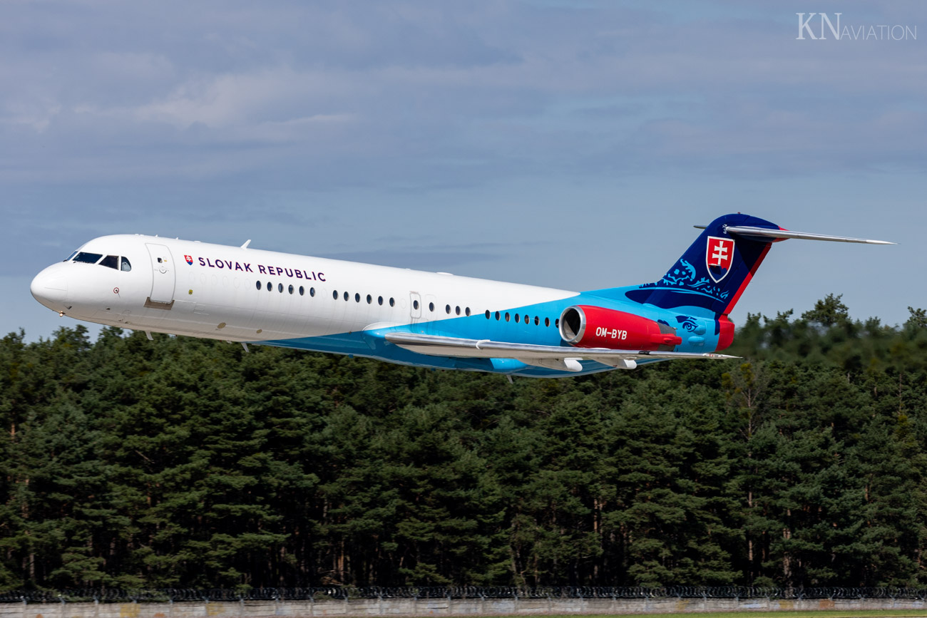 Slovak Government Fokker 100
